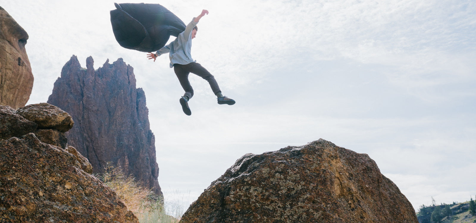 BATMAN_MOVES_WITH_RUMPL_BLANKET_CAPE