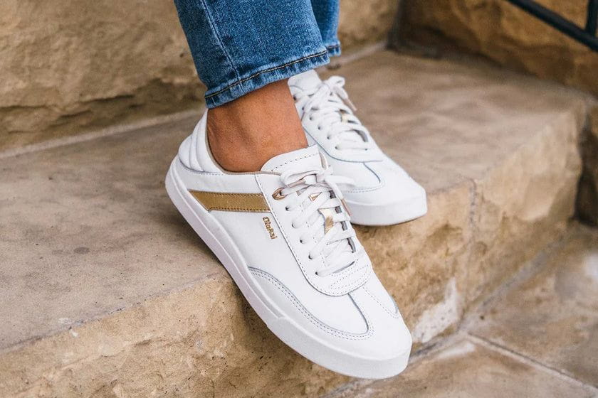 OluKai Women's Hā‘upu Leather Sneaker | White