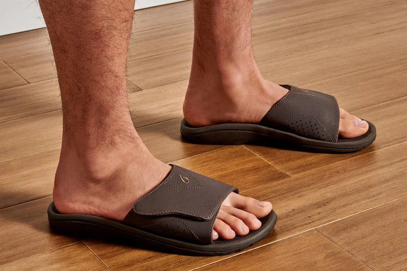 OluKai Men's Nalu Slide Sandal Dark Java