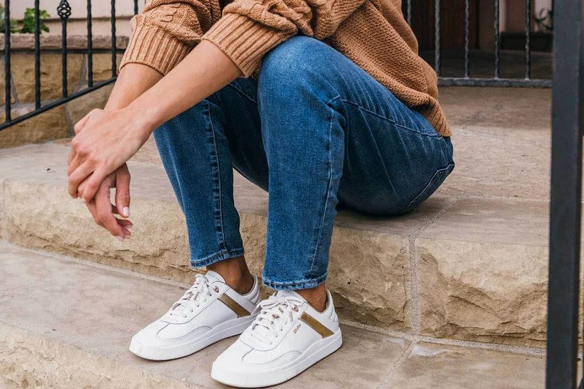 OluKai Women's Hā‘upu Leather Sneaker | White