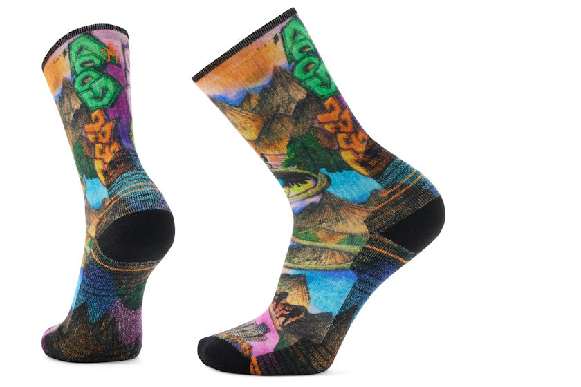 Smartwool Hike Light Cushion Mountain Maze Print Crew Socks | Power Pink