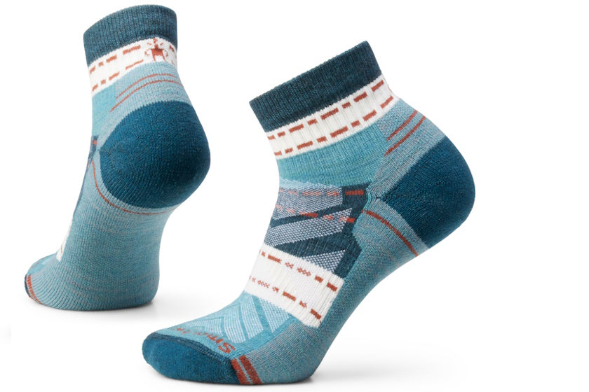 Smartwool Women's Hike Light Cushion Margarita Ankle Socks | Twilight Blue