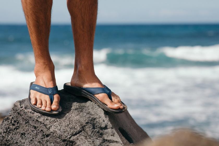 OluKai Men's Ohana Flip Flop Sandal