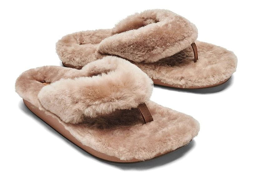 OluKai Women's Kīpe'a Heu Slipper Sandals Tan Shearling