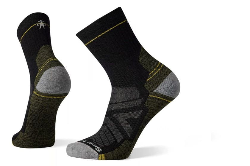 https://theurbangear.com.au/cdn/shop/products/smartwool-hike-light-cushion-mid-crew-socks-socks-black-medium-smartwool-socks-33074338889919_1200x.jpg?v=1686785257